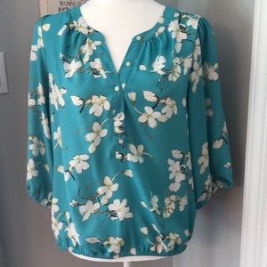 Beautiful floral LOFT blouse